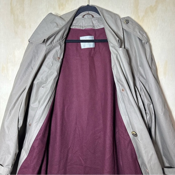 Stafford Executive Tan Trench Coat/Jacket with inner burgundy. Men’s size 42 Reg - Picture 10 of 16